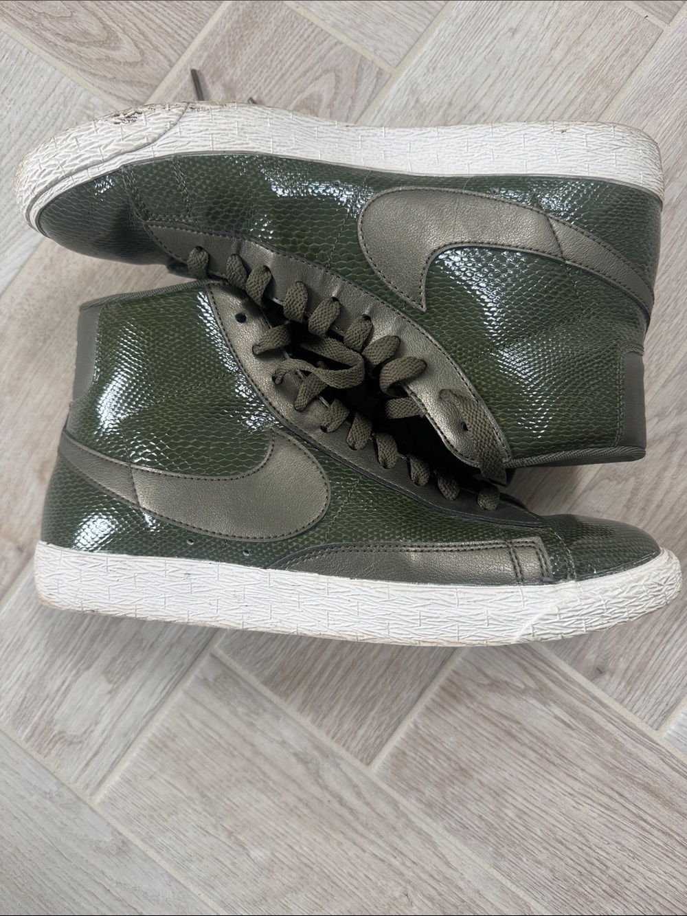 RARE Nike Women's Olive Green Snake Skin Blazer mid Sneakers
